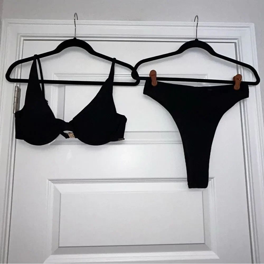 ALOHRA Two Piece Ribbed Cheeky Thong Bikini Swimsuit Set